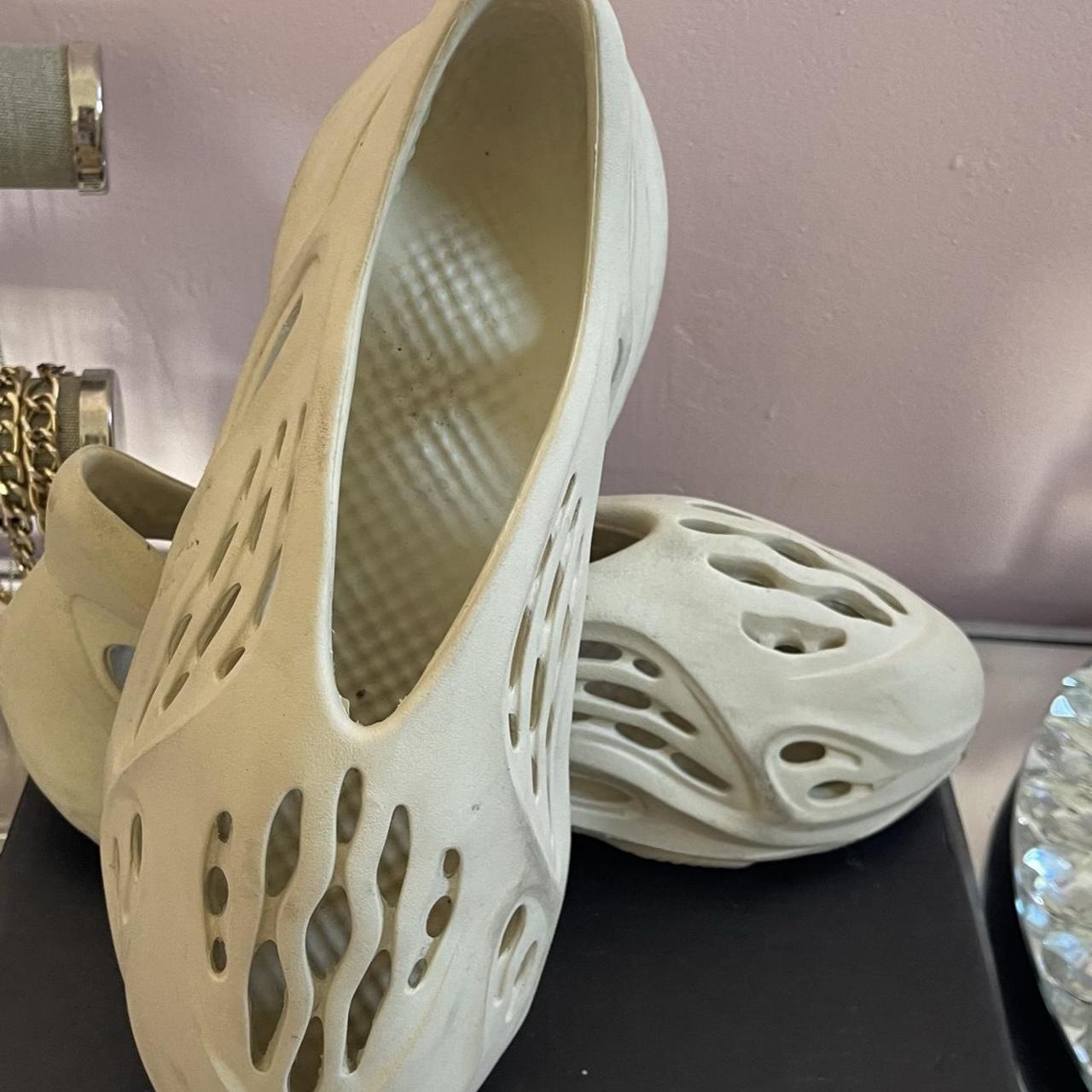 yeezy foam runner womens 8