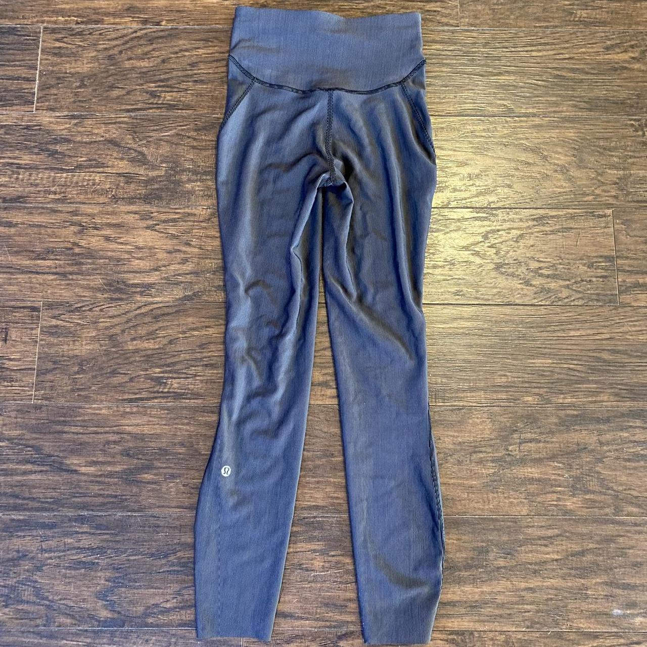 lululemon base pace high-rise tight 25” two-tone - Depop