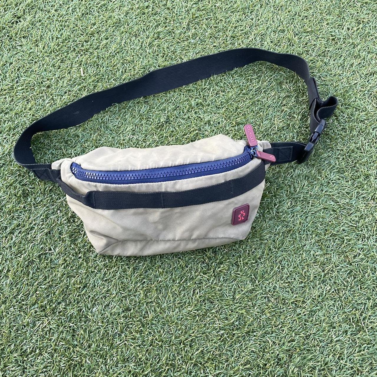 Crumpler bum bag (The Cog) Has two inner pockets... - Depop