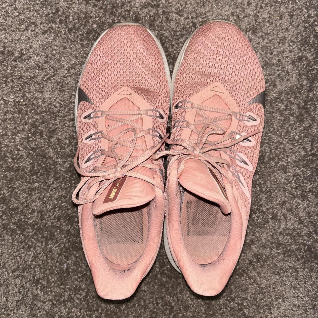 schuh pink nike trainers