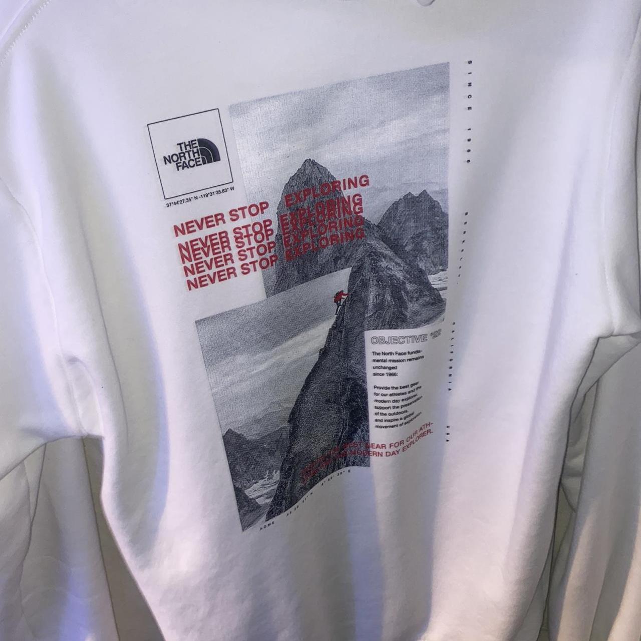 The North Face Men's White and Red Hoodie | Depop