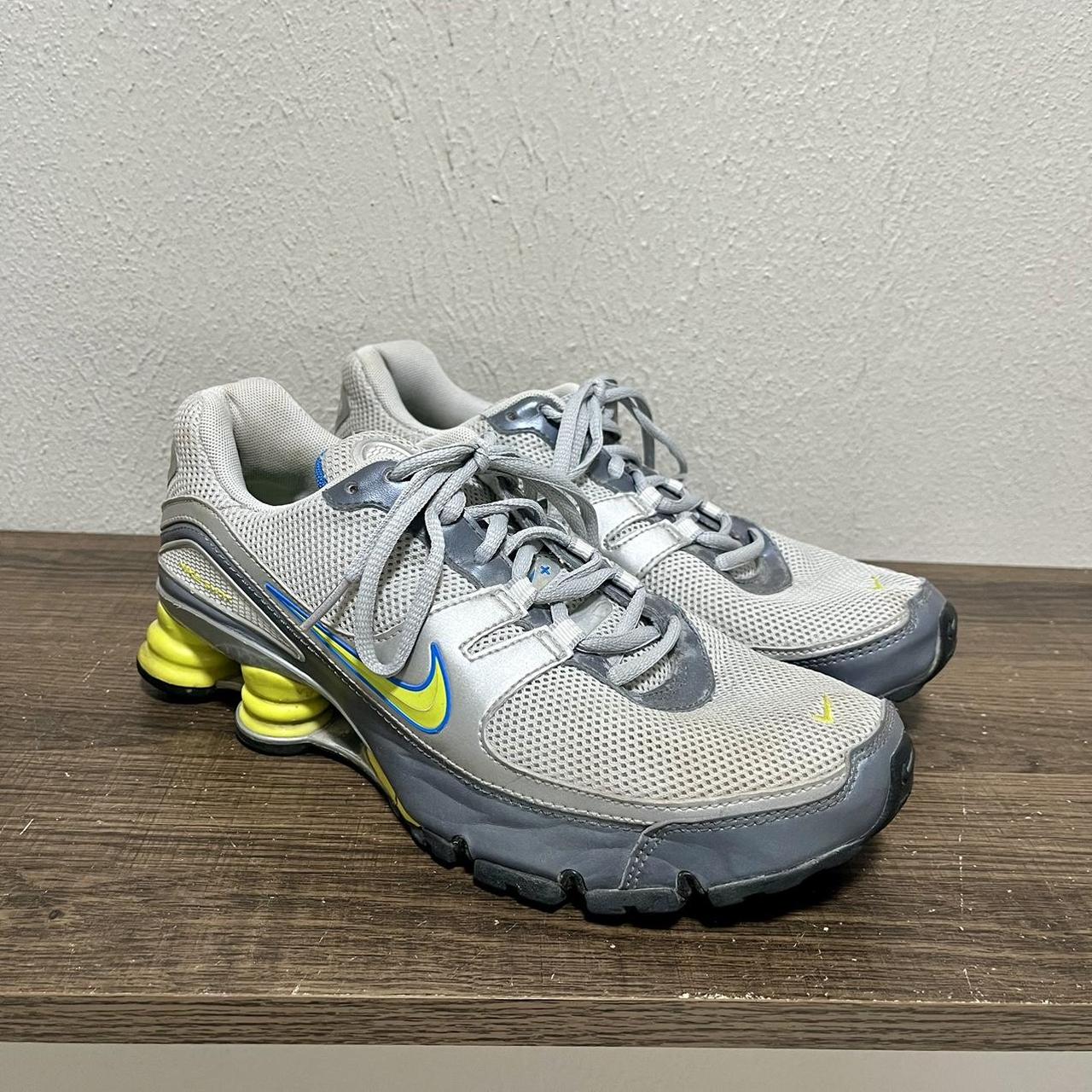 Nike 2024 shoes size 8.5