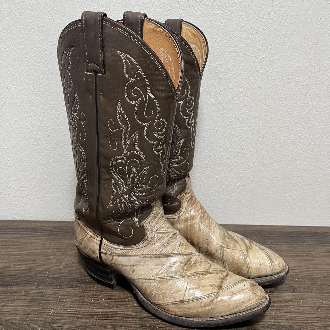 Justin 8211 Leather Cowboy Pull On Boot Tan Brown 2... - Depop