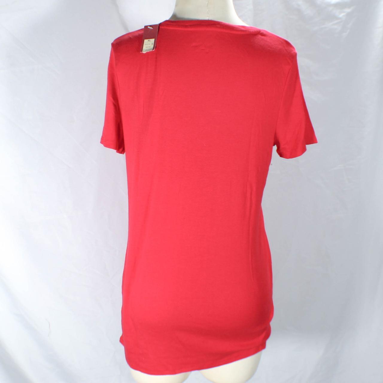 NWT Merona Brand Red V Neck Women's Tee Shirt Size... Depop