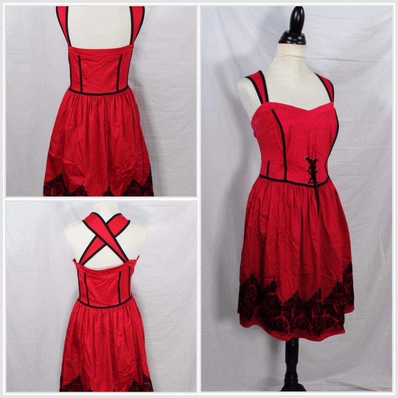 if-you-love-the-pinup-gothic-look-this-dress-is-for-depop