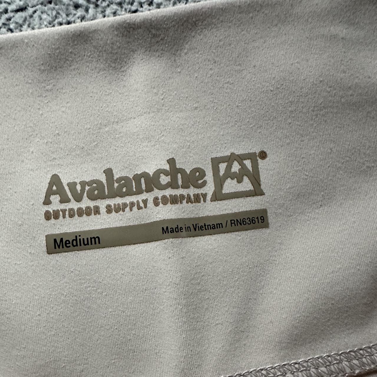 Avalanche Women's Leggings Brand new! Only used - Depop