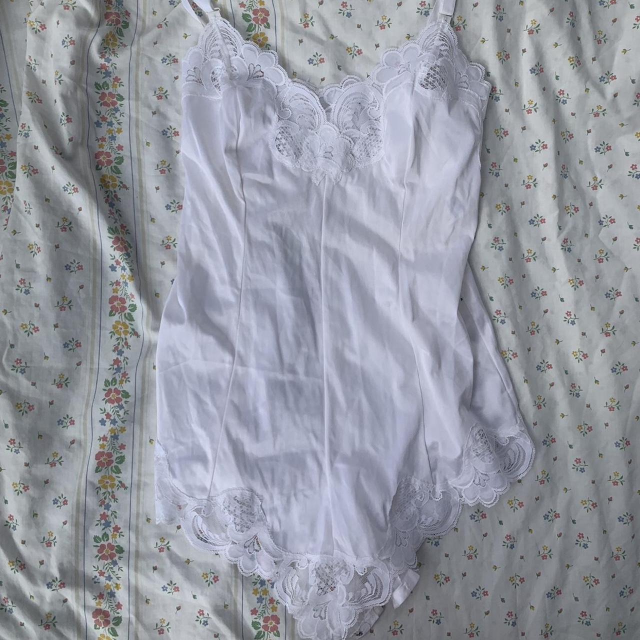 vintage bodysuit thrifted but doesnt look worn best... Depop