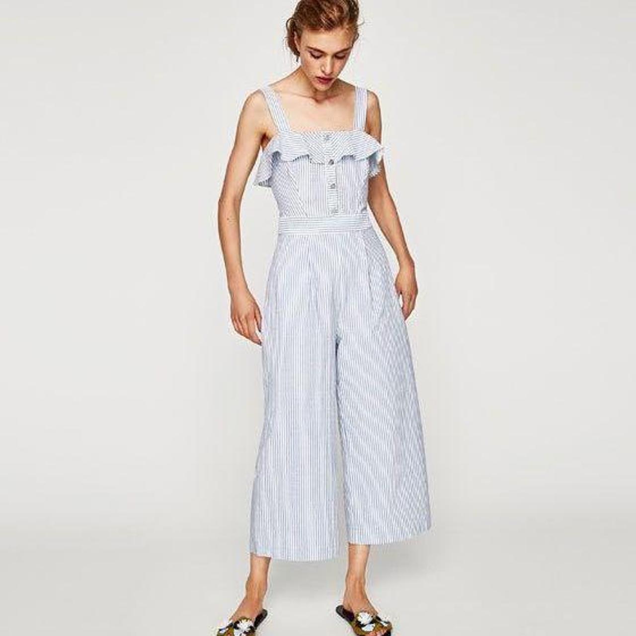 Zara blue and white striped It has a