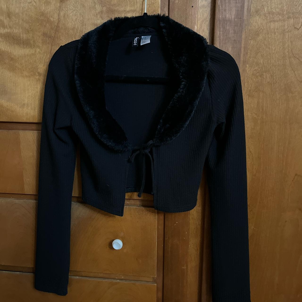 H&M Women's Black Cardigan Depop
