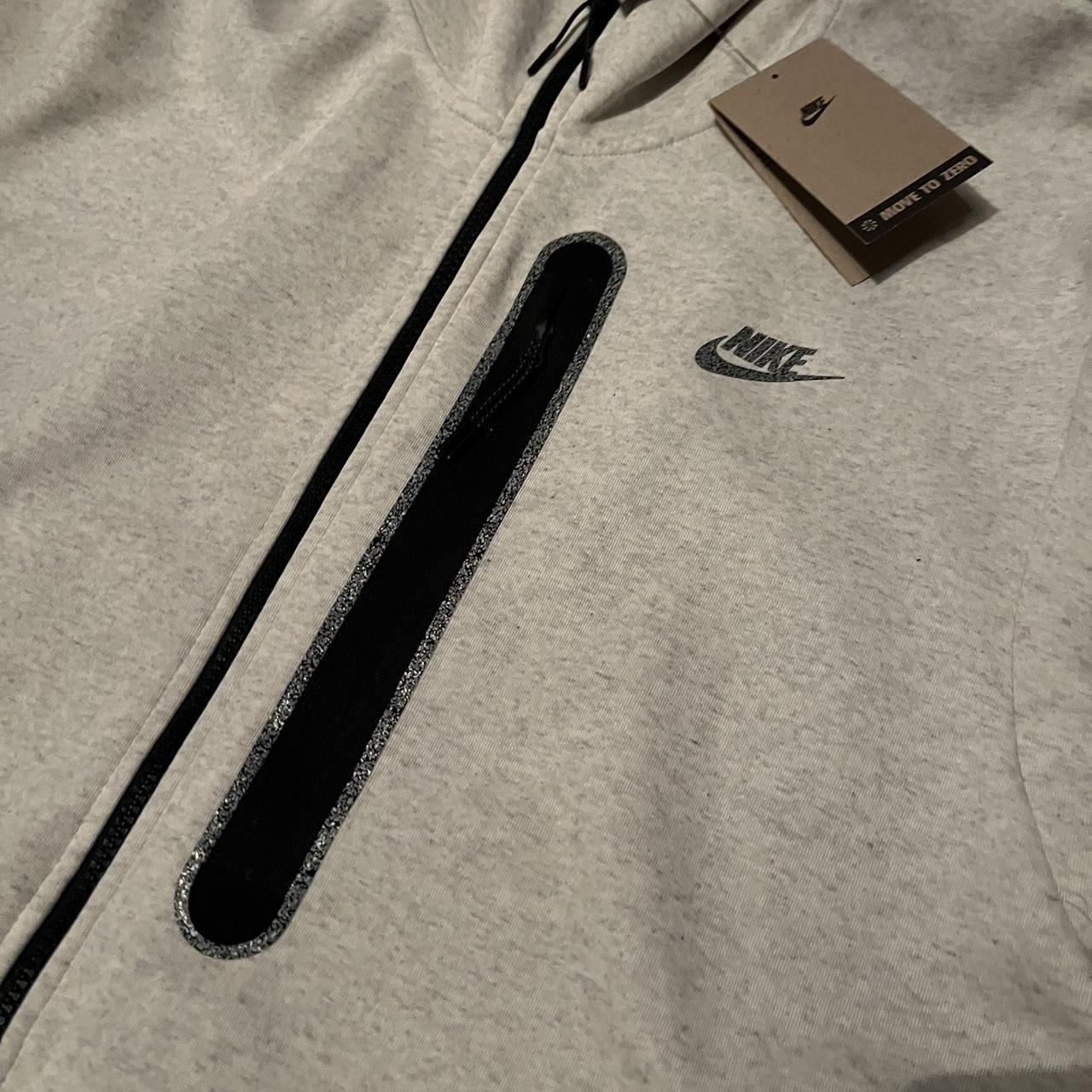 buy nike tech fleece