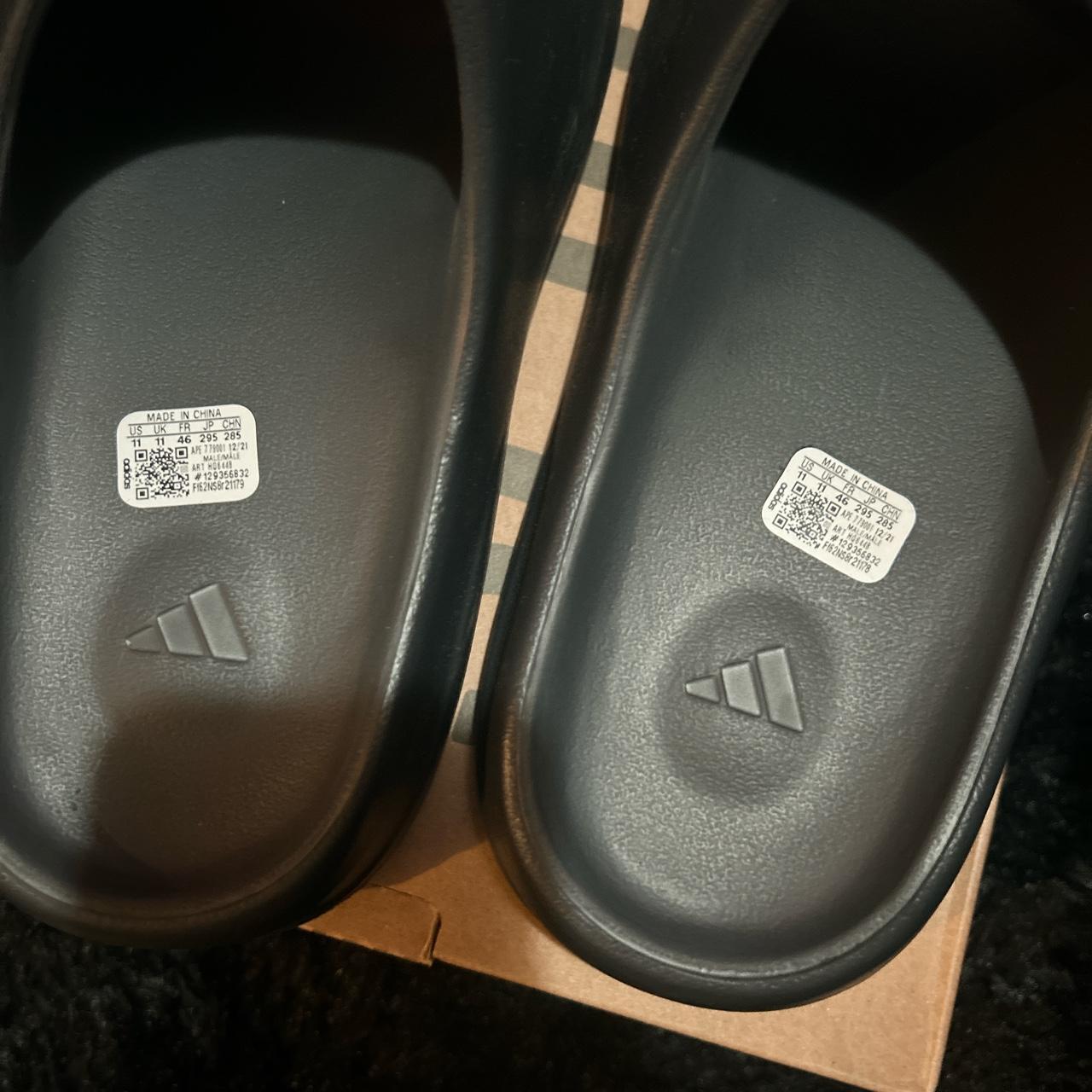 yeezys slides black