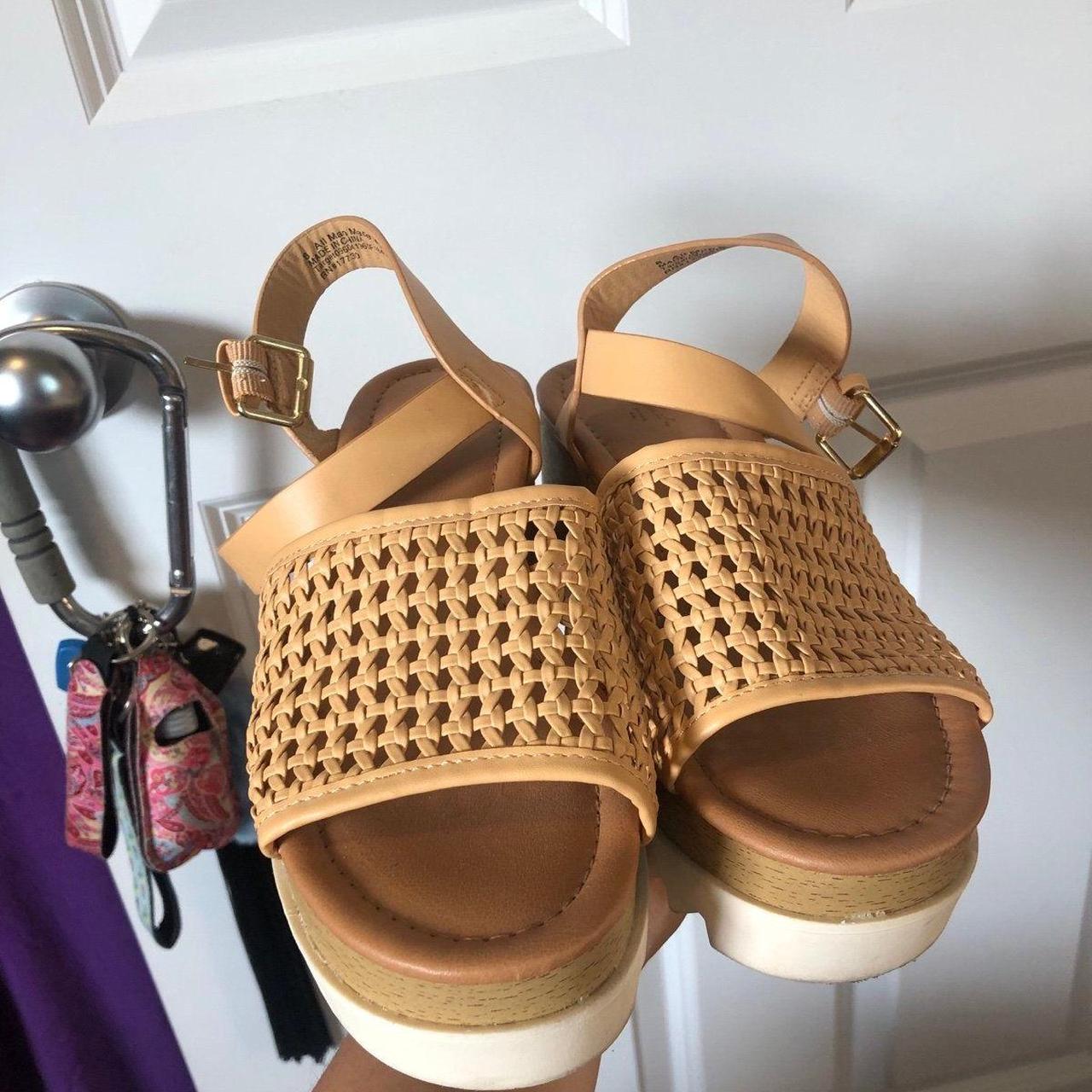 Universal Thread Women's Clogs - Brown - US 8 – E… - image 8