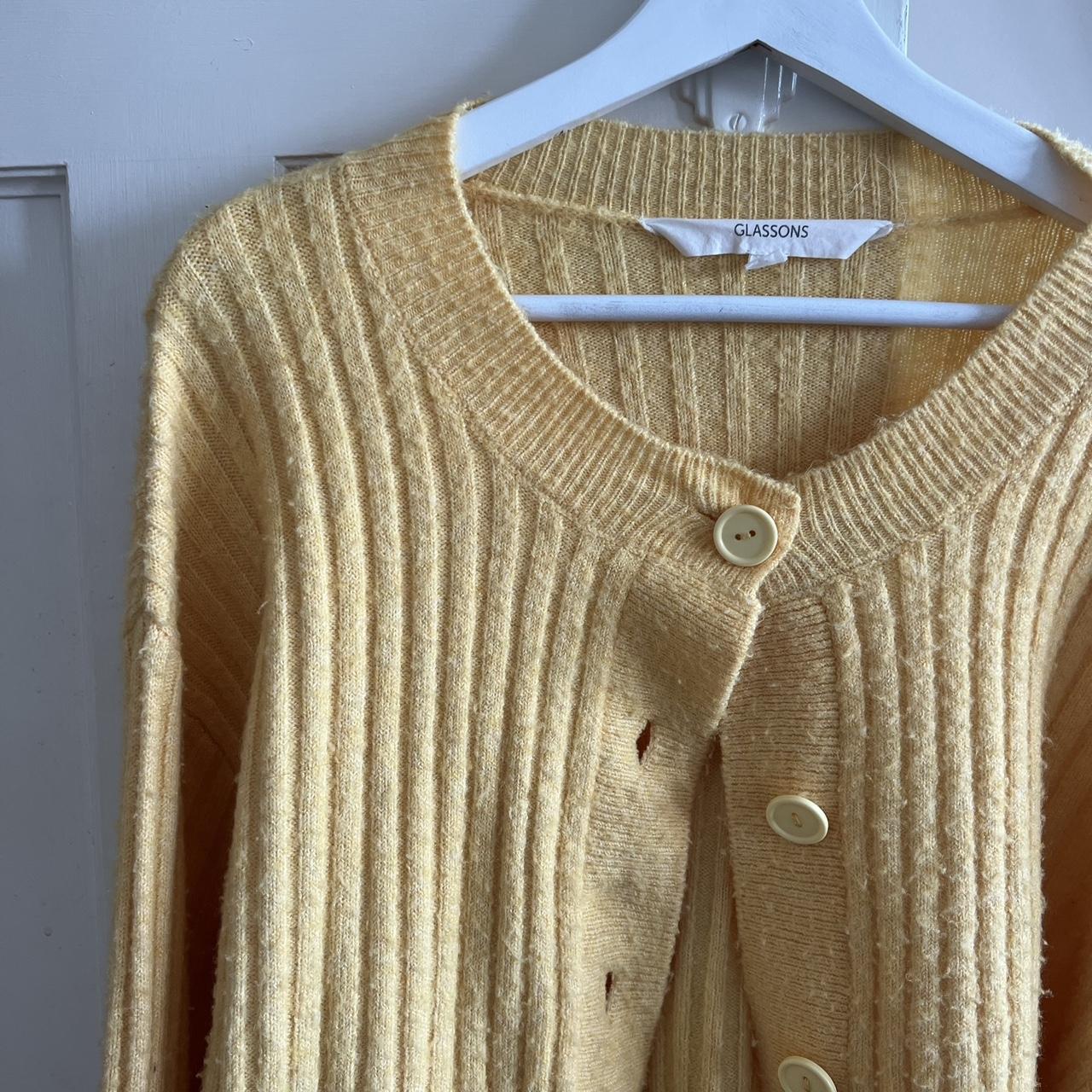 GLASSONS CUTE CARDIGAN🍋 in good... - Depop