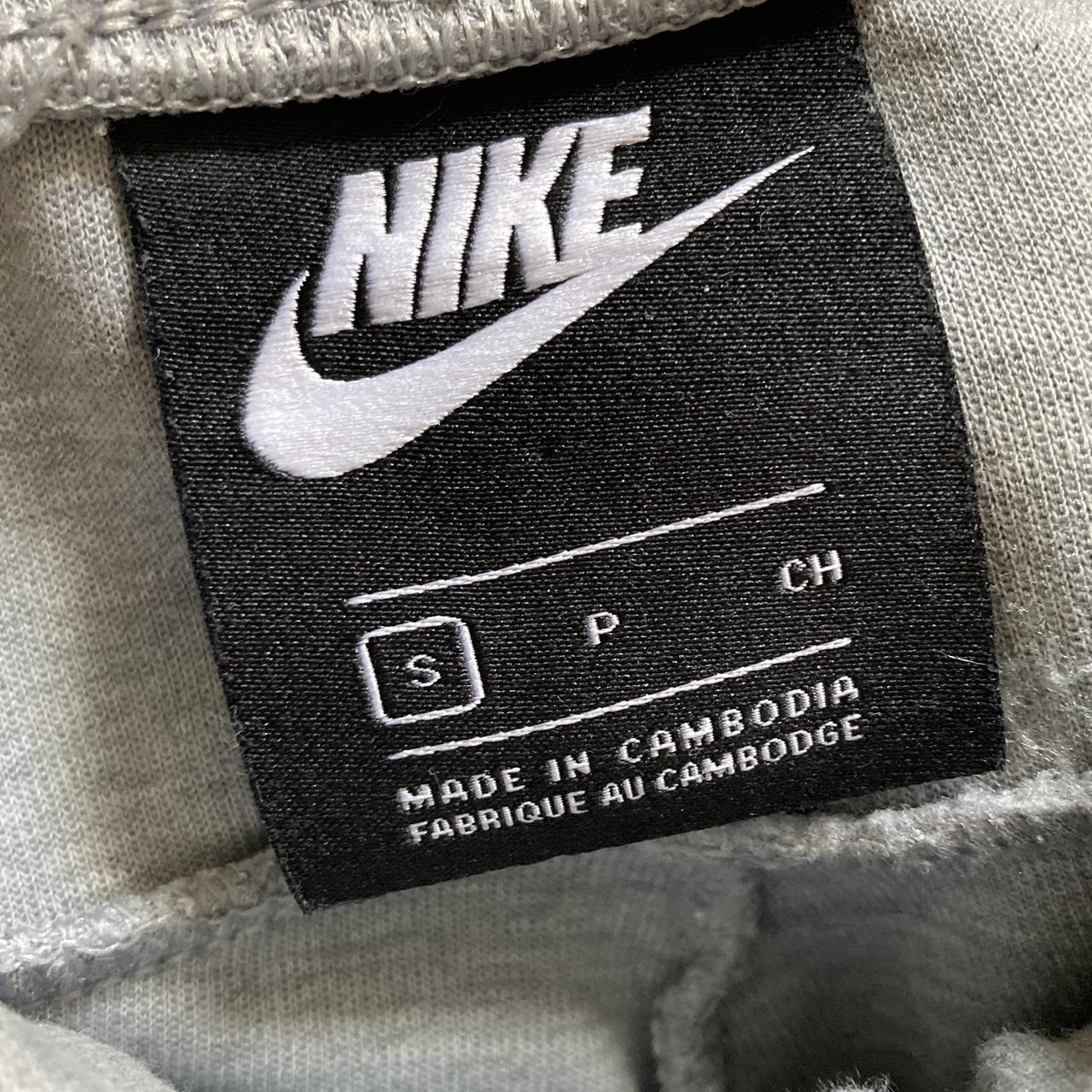 OLD SEASON TECH FLEECE BOTTOMS IN GREY DM WITH... - Depop