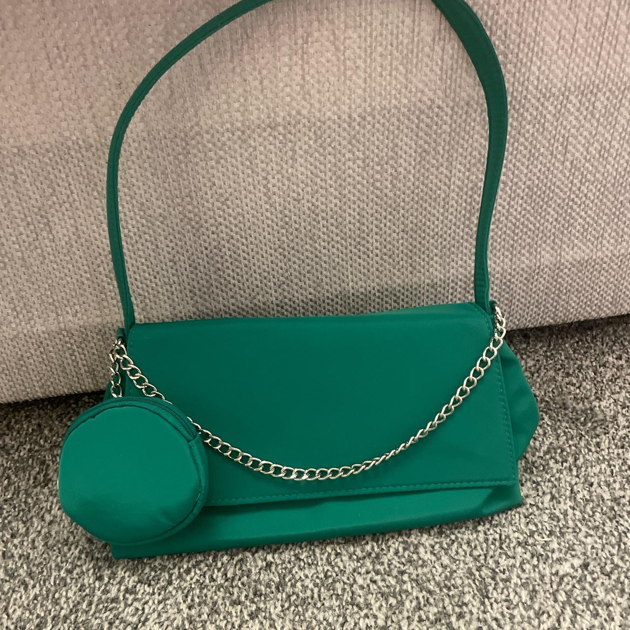 Green primark bag , never been used comes with side... Depop