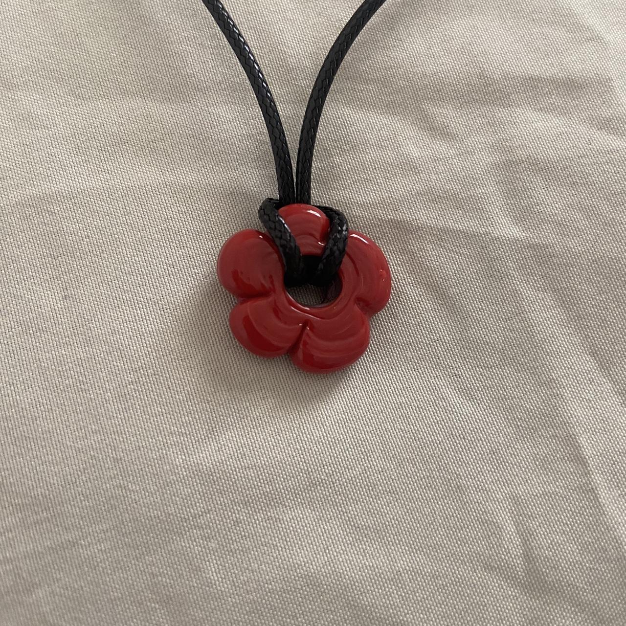 hand made red glass flower pendant necklace ♡ super... Depop