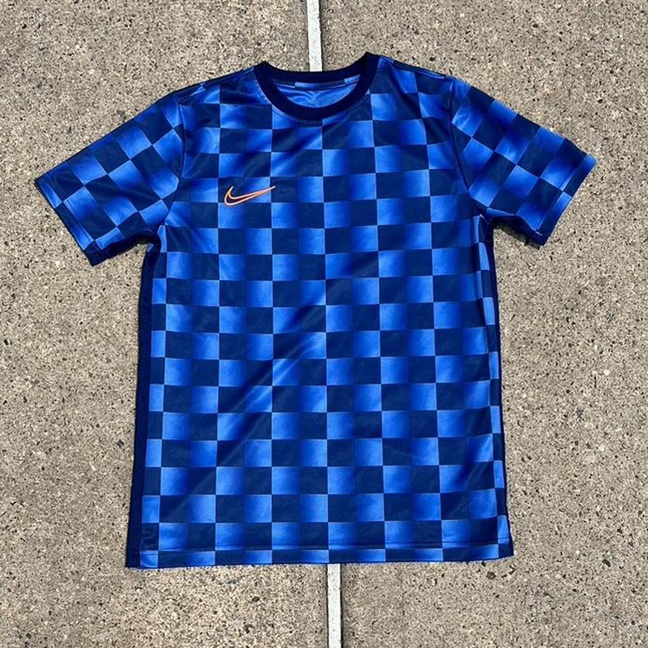 Checkered deals nike shirt