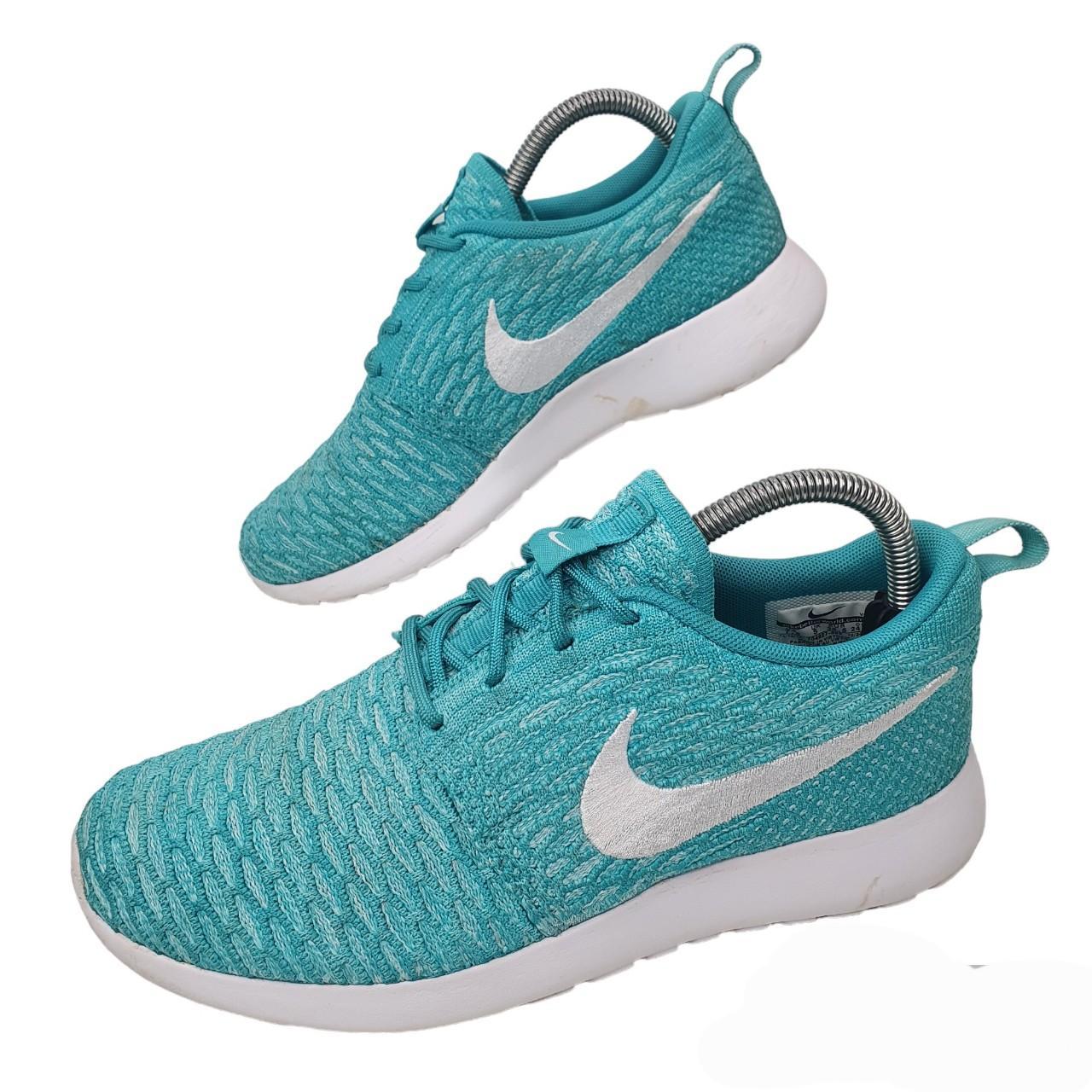 Nike turquoise trainers hotsell