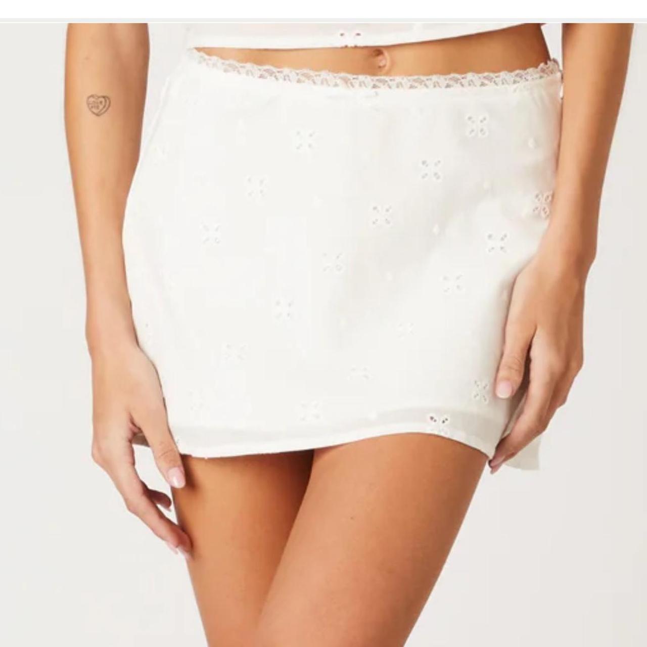 item listed by bellaolivierii