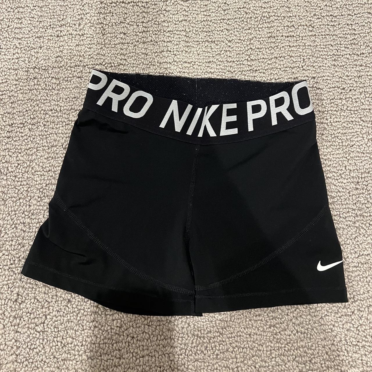item listed by bellaolivierii