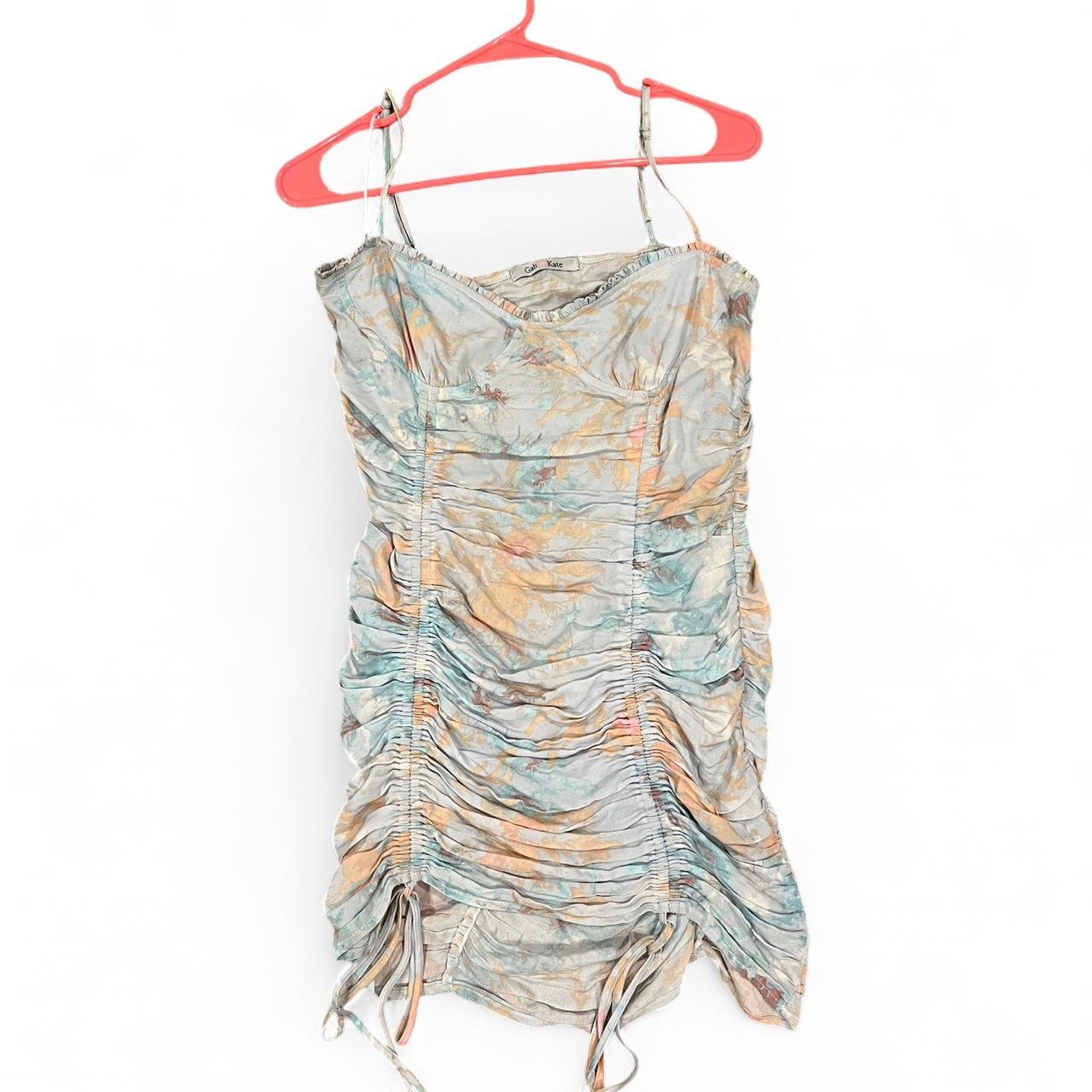 item listed by bellaolivierii
