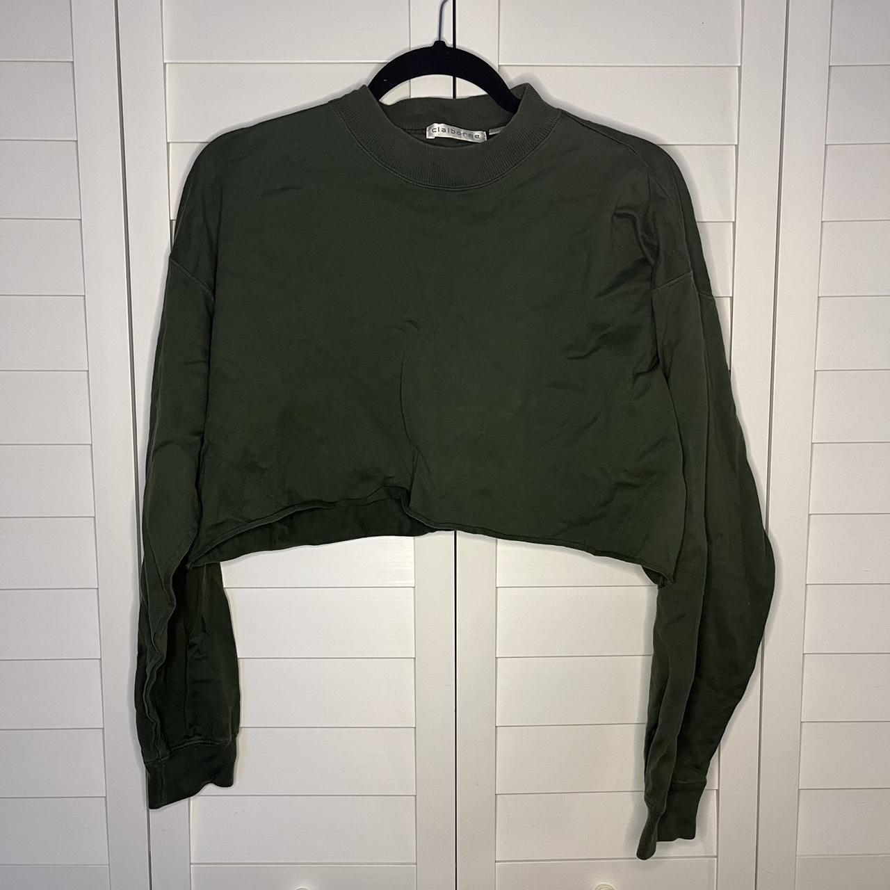 Claiborne green cropped long sleeve Size... - Depop