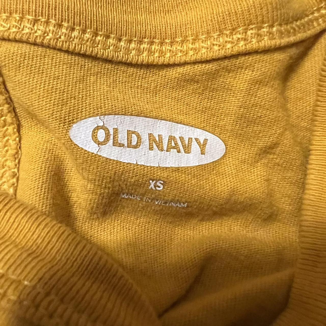 Old Navy Women's T-shirt (2)