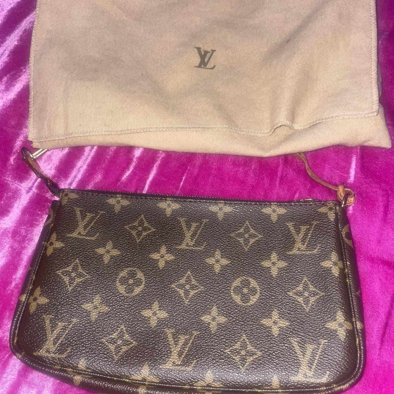 Authentic Louis Vuitton Pochette, purchased off - Depop