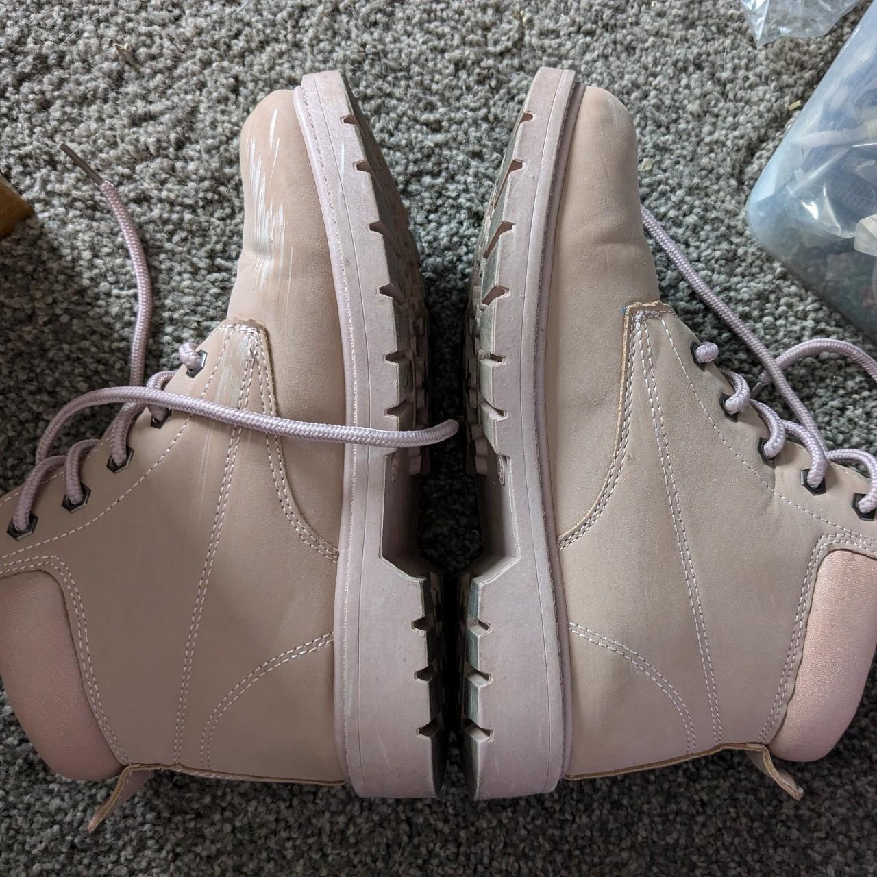 childrens pink football boots