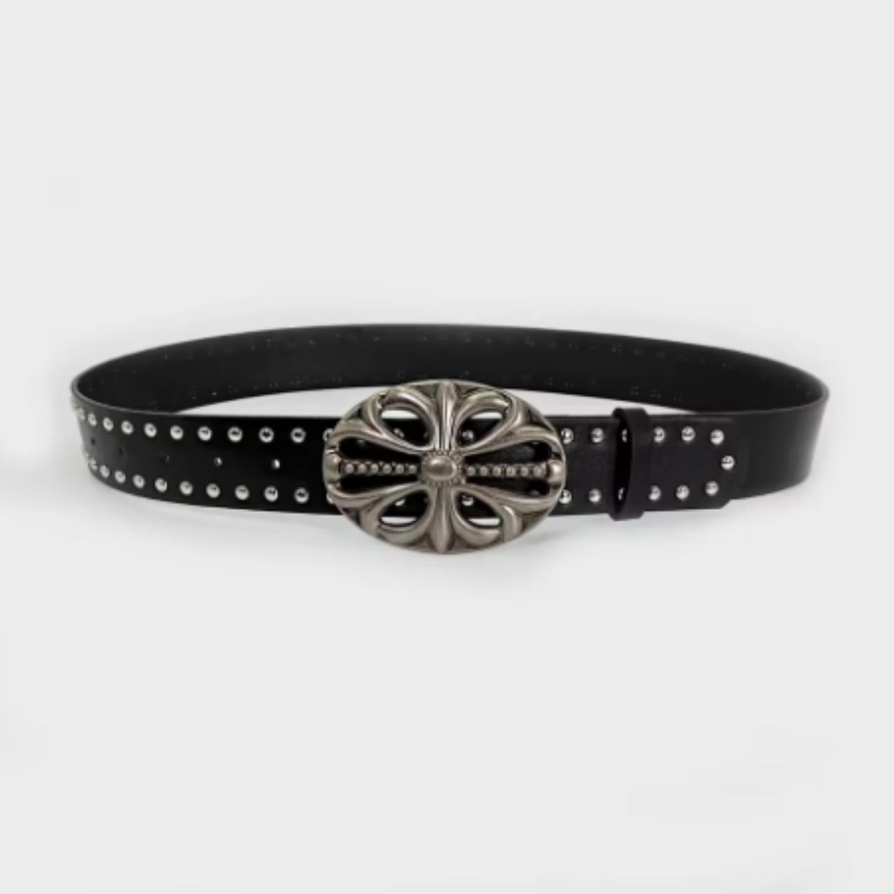 item listed by y2kglow__
