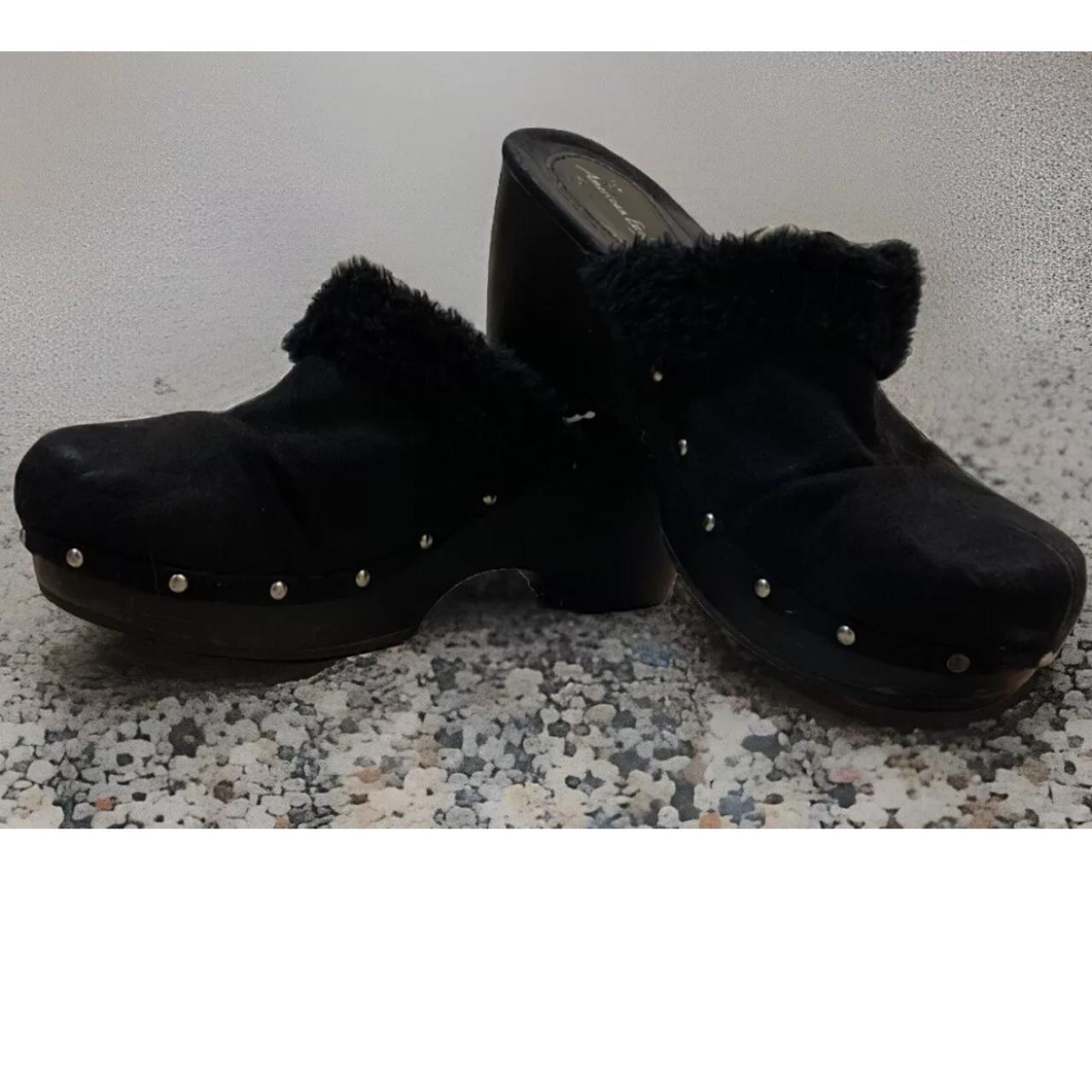item listed by mamamelscloset