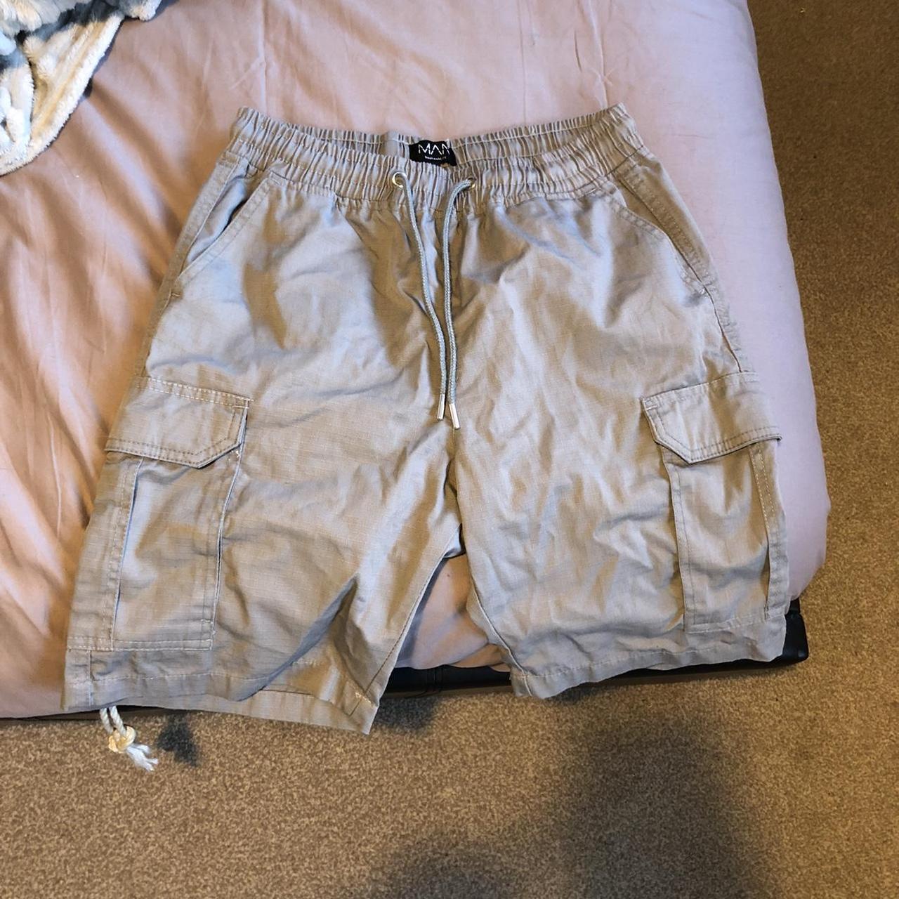 Boohoo Men's Grey Shorts Depop