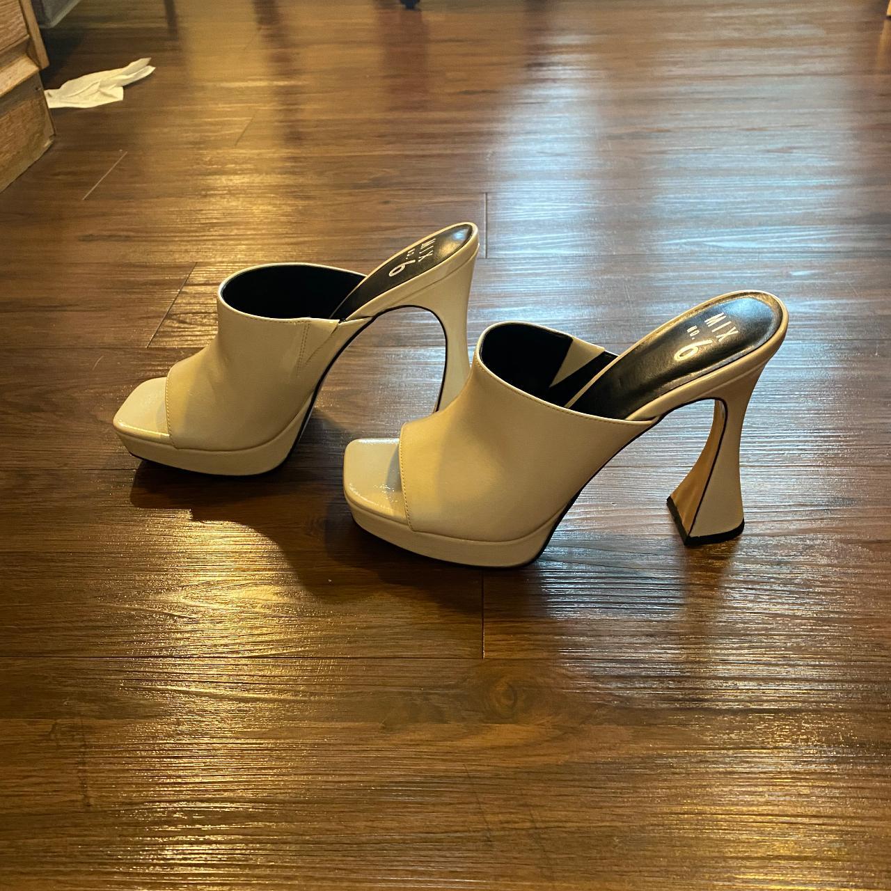 Cream hot sale mules heels