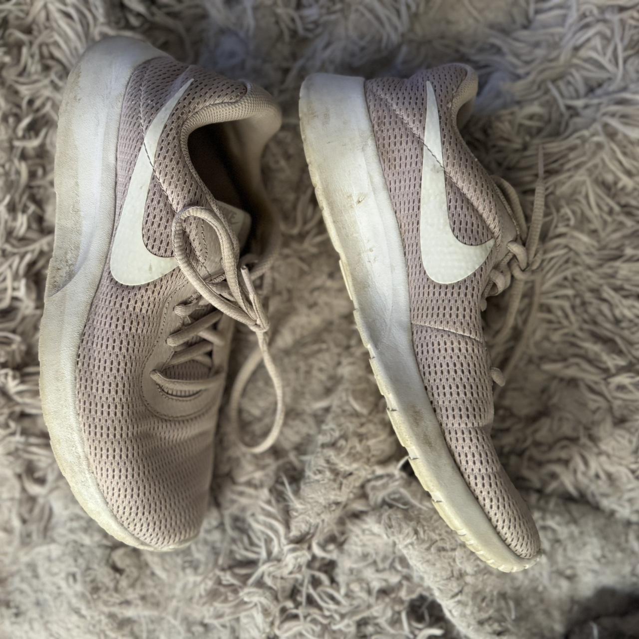 dusty pink nike trainers