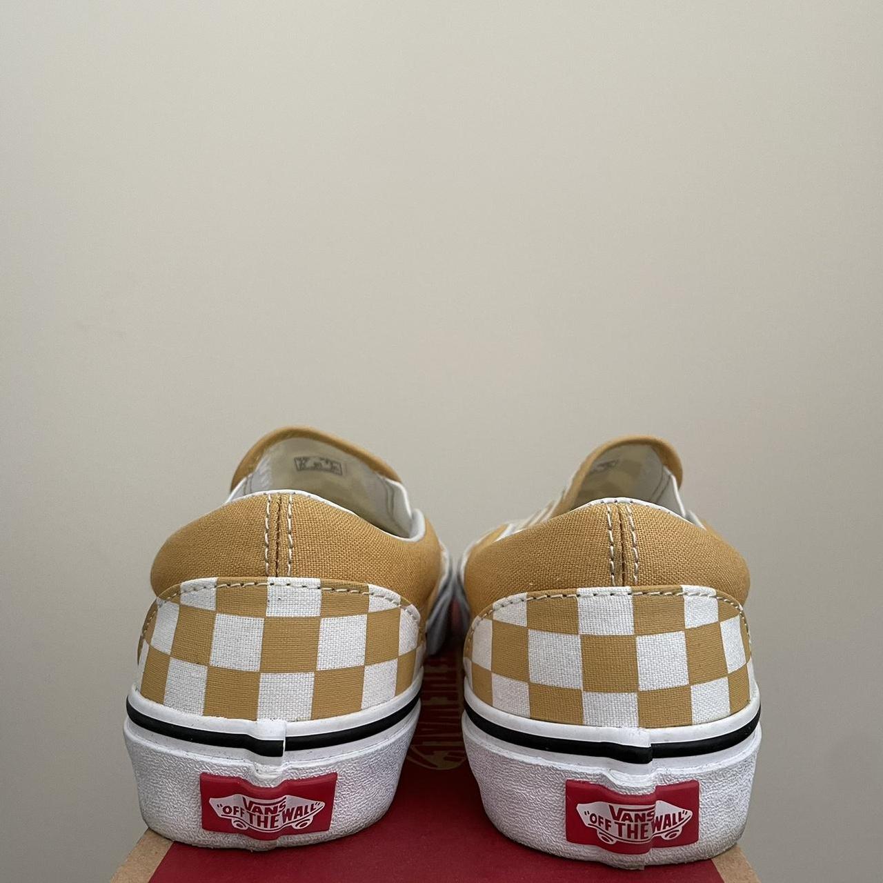 checkered sandals vans