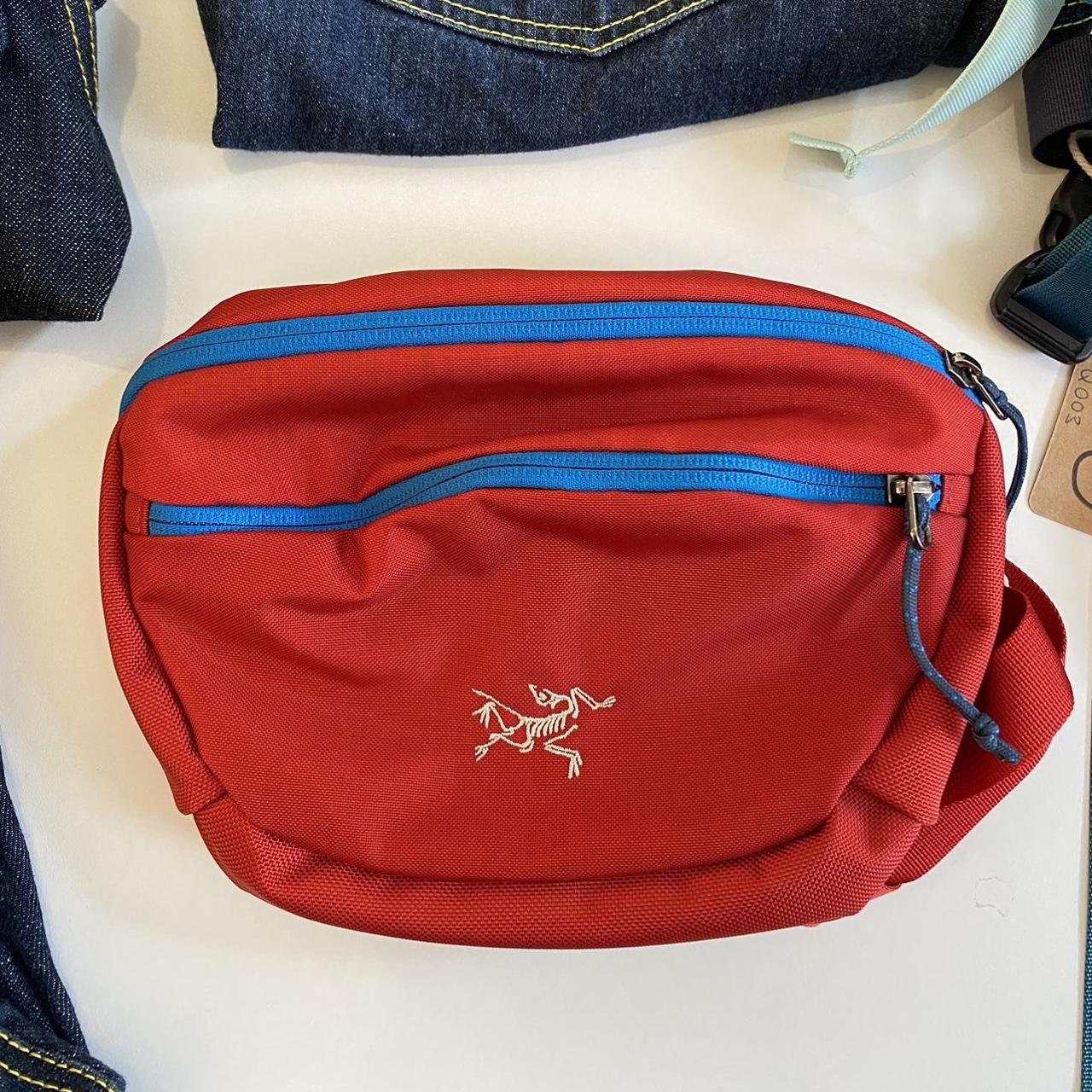 Arc'teryx Mantis 2 waistpack bag in red and... - Depop