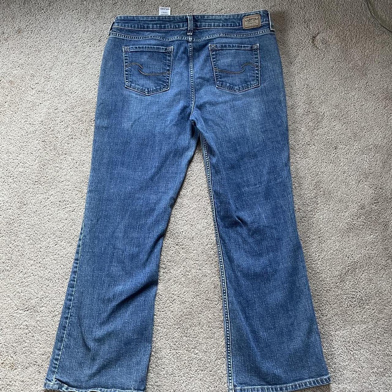 Levi low rise bootcut jeans really nice flare 36 X... - Depop