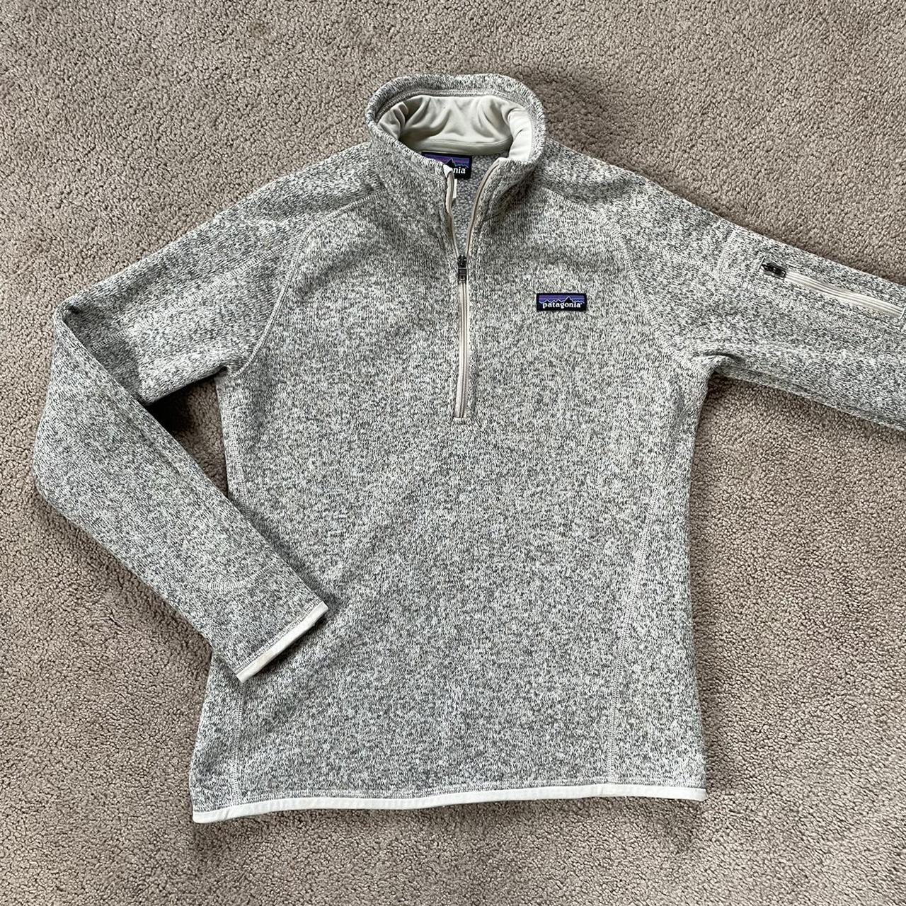 Patagonia Womens cream/grey fleece Size womens... - Depop