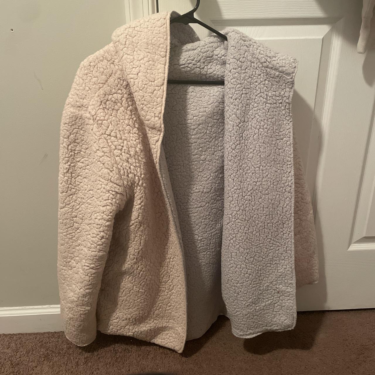 Fluffy emma chamberlain outlet jacket