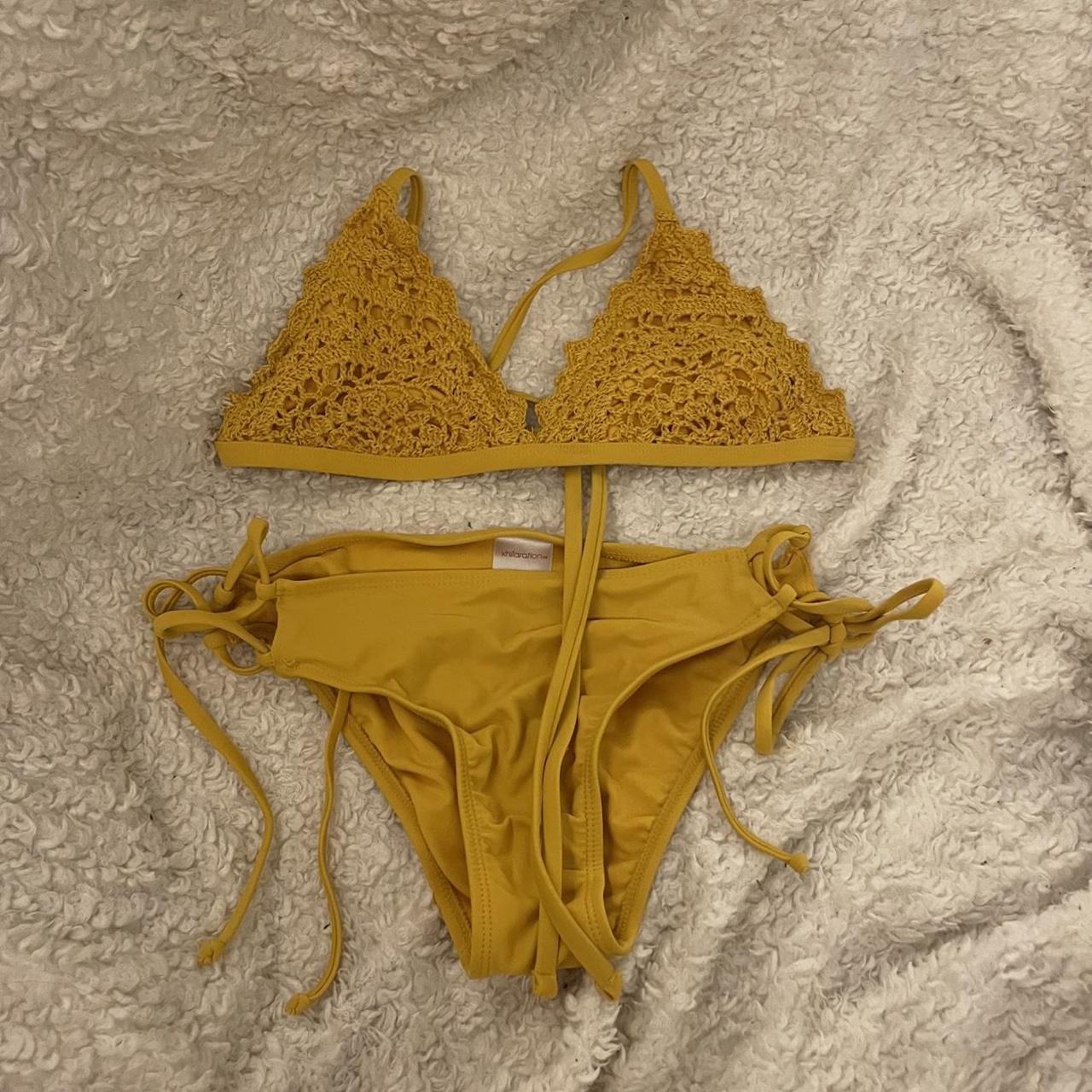 Women's Yellow Bikinis-and-tankini-sets | Depop
