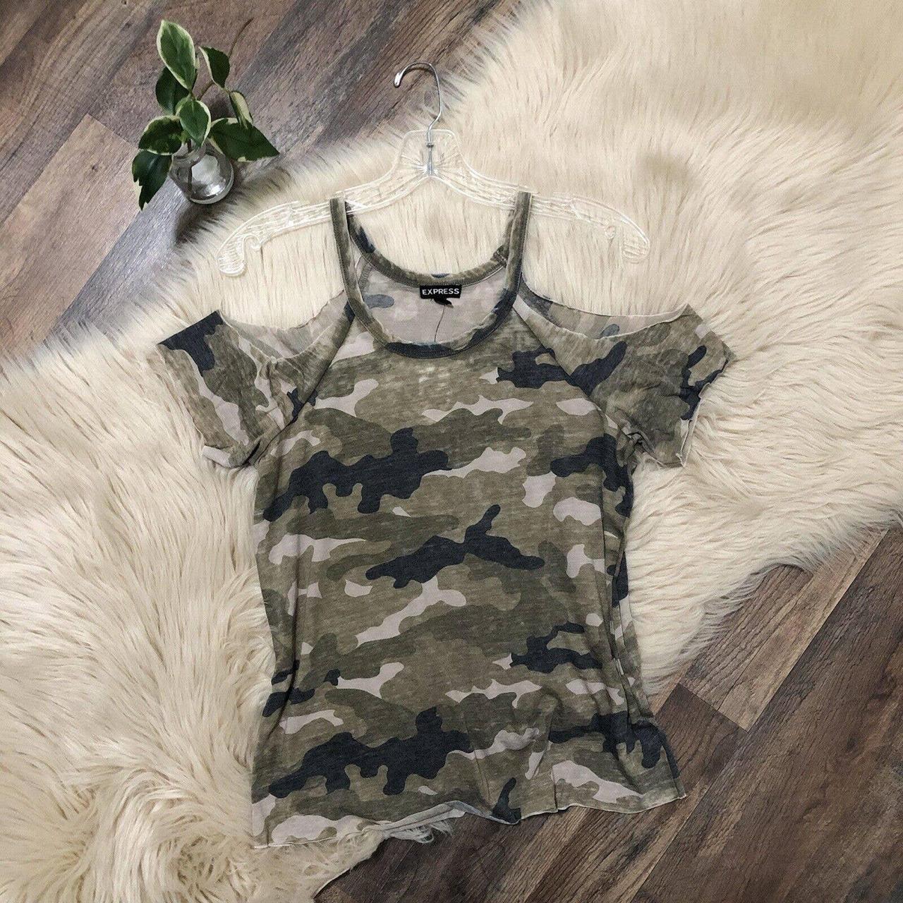 Express deals camo top