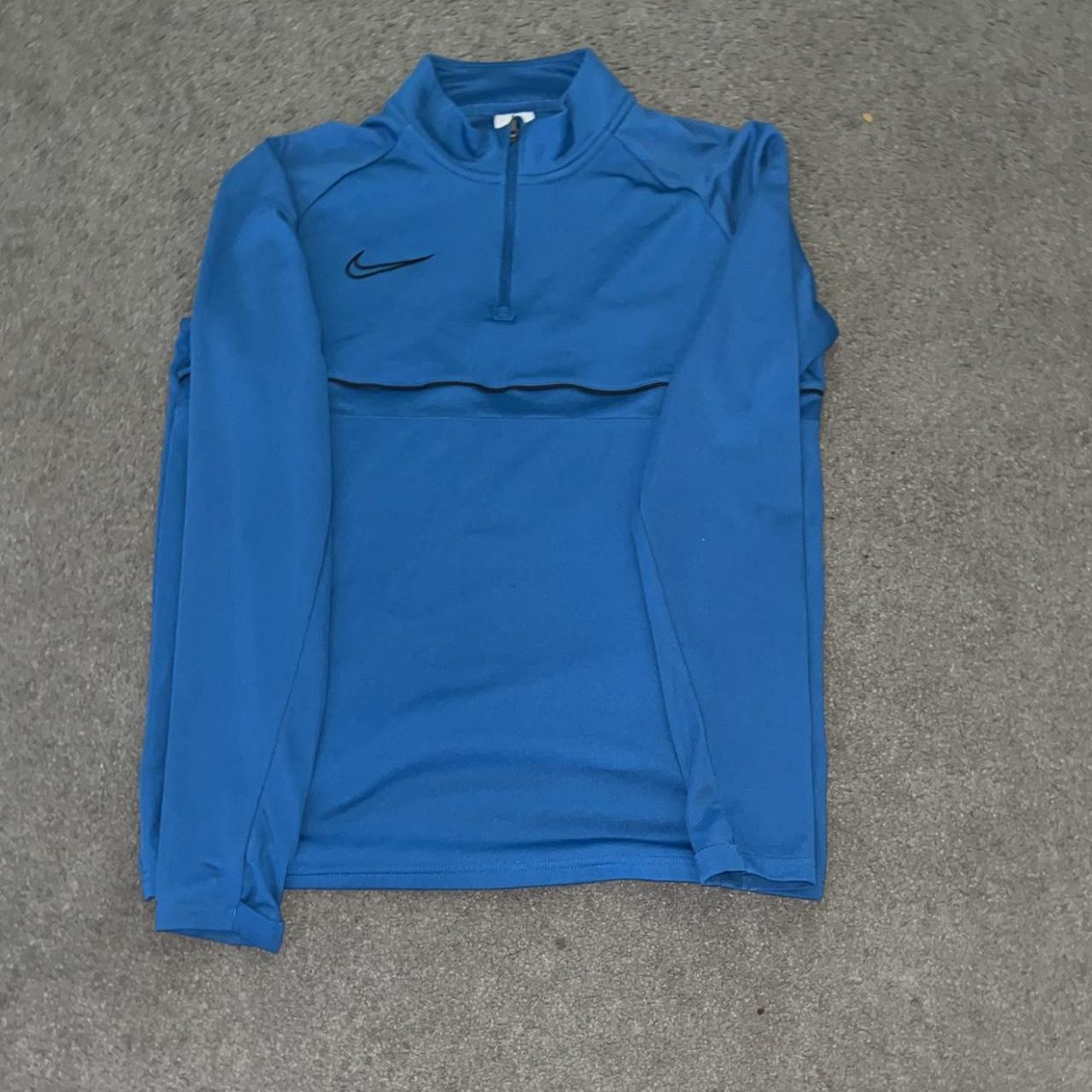 dri fit nike jumper