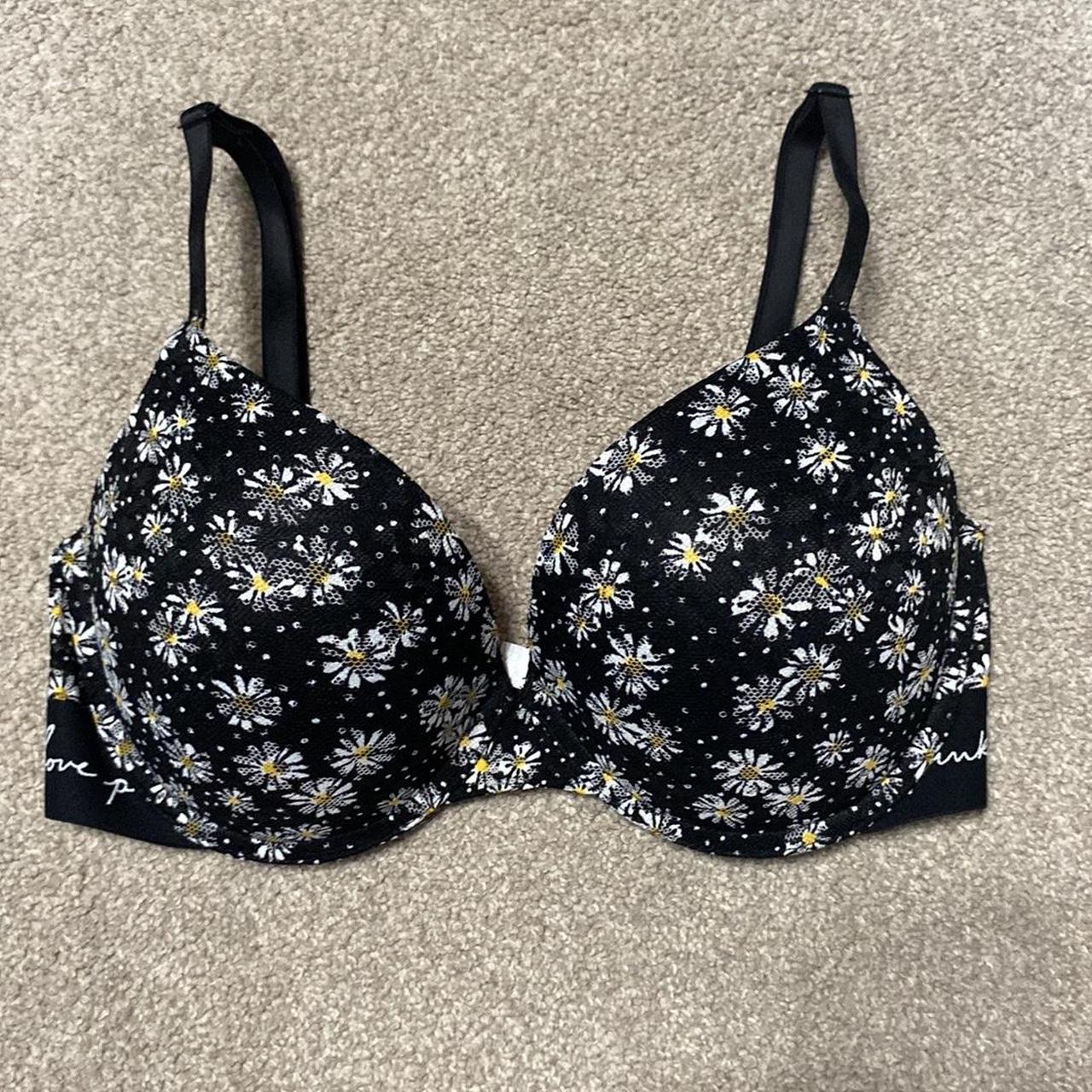 Floral Wireless Bra from PINK by VS 🌺 - Size 32D - - Depop