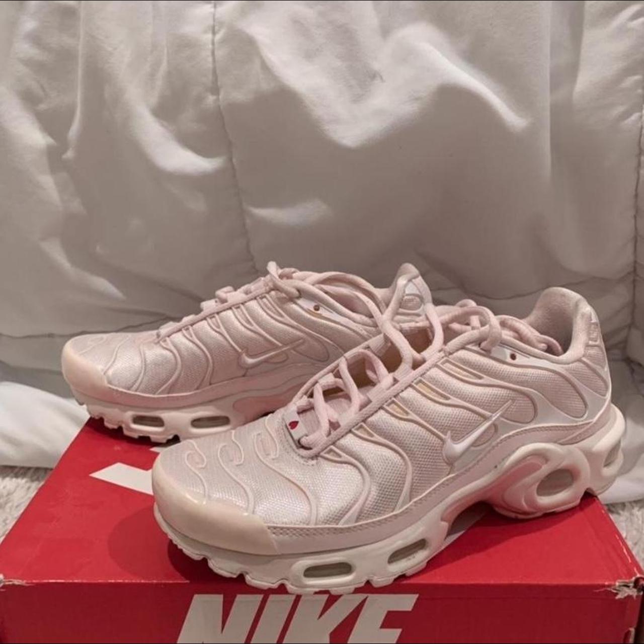 Nike air max plus sale tn se pale pink