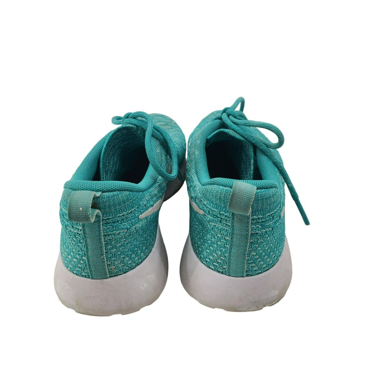 womens nike blue trainers