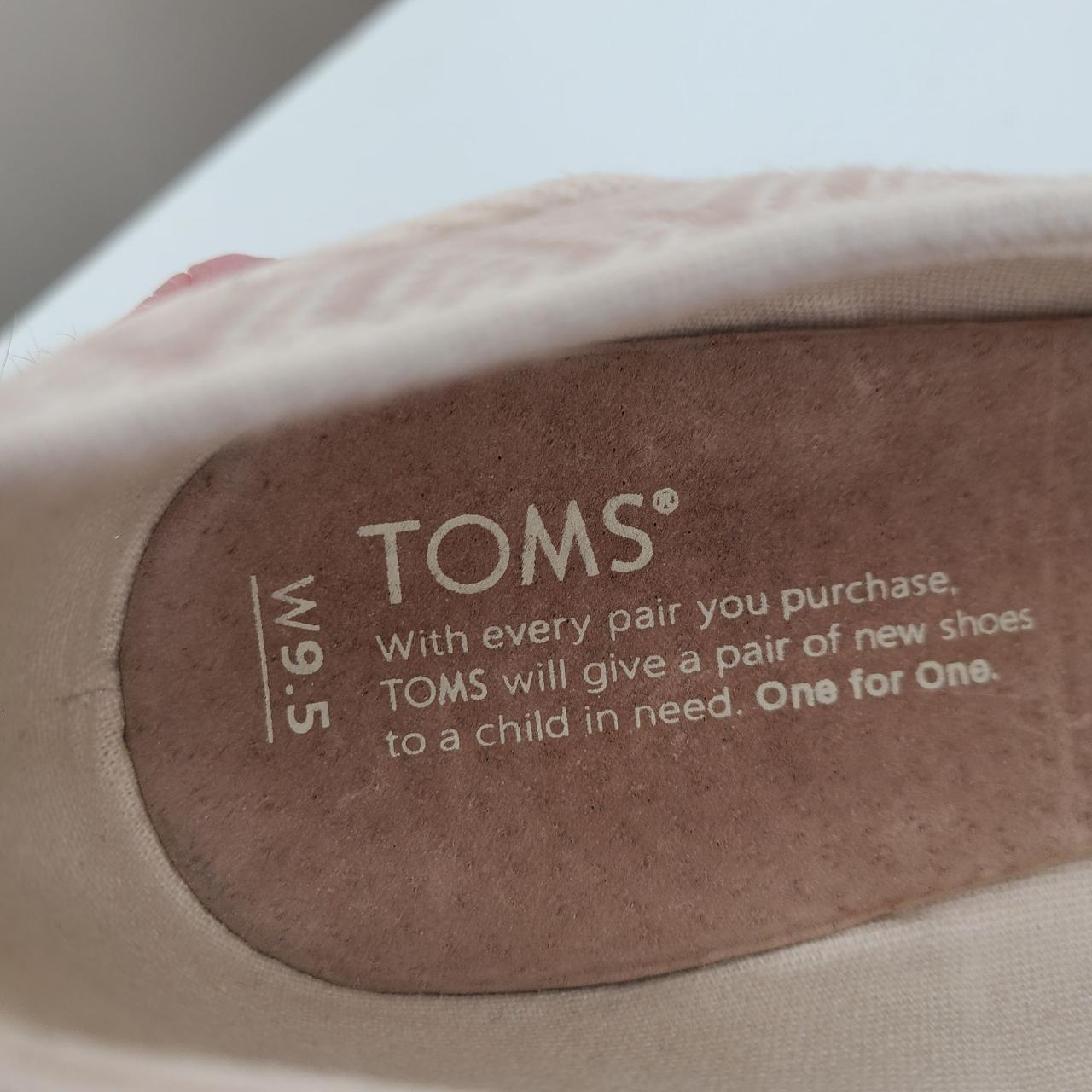 toms tan sandals
