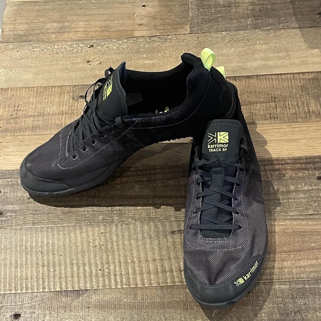 nike hiking shoes acg