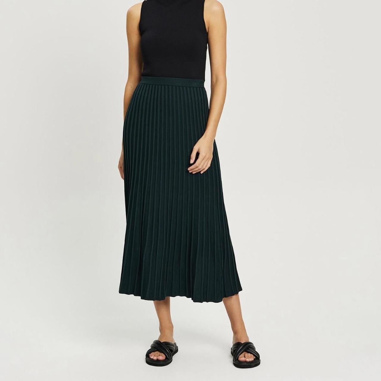 Women's Green Skirt Depop