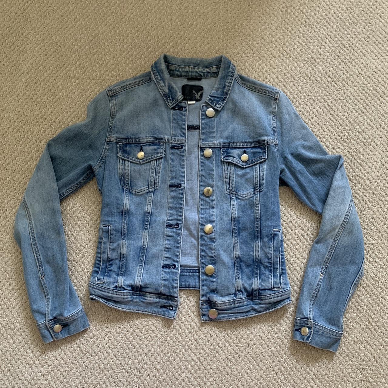 American eagle denim jacket Size medium, super... Depop