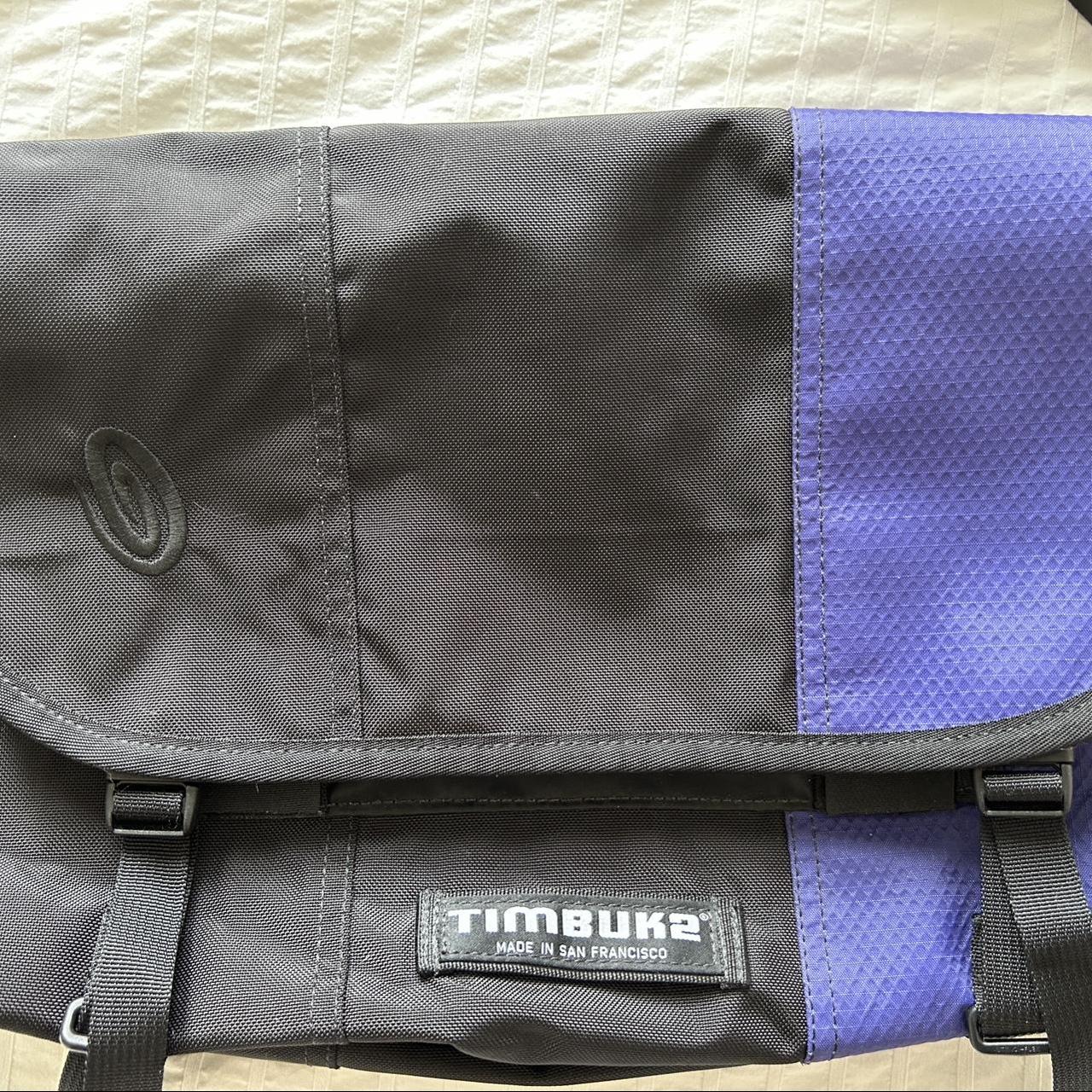 Timbuk2 classic messenger bag Size medium (19” x 11” - Depop